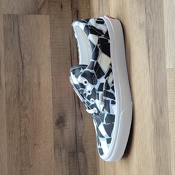 Van's shoes women Brand new. - Picture 8 of 12